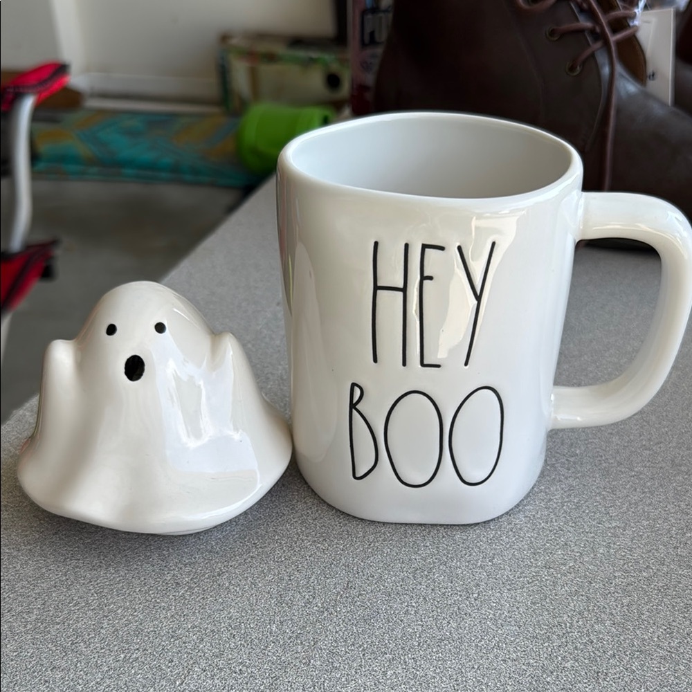 Rae Dunn Hey Boo Mug - Picture 2 of 4